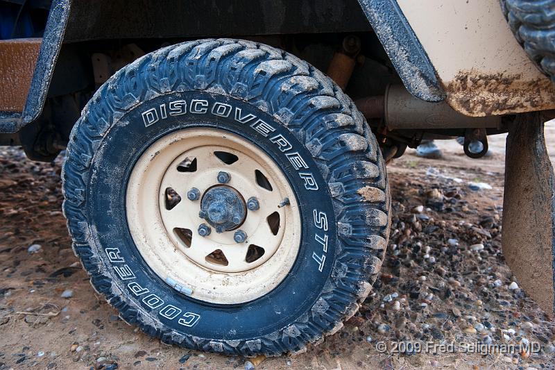 20090604_095543 D3 X1.jpg - 4x4 tire